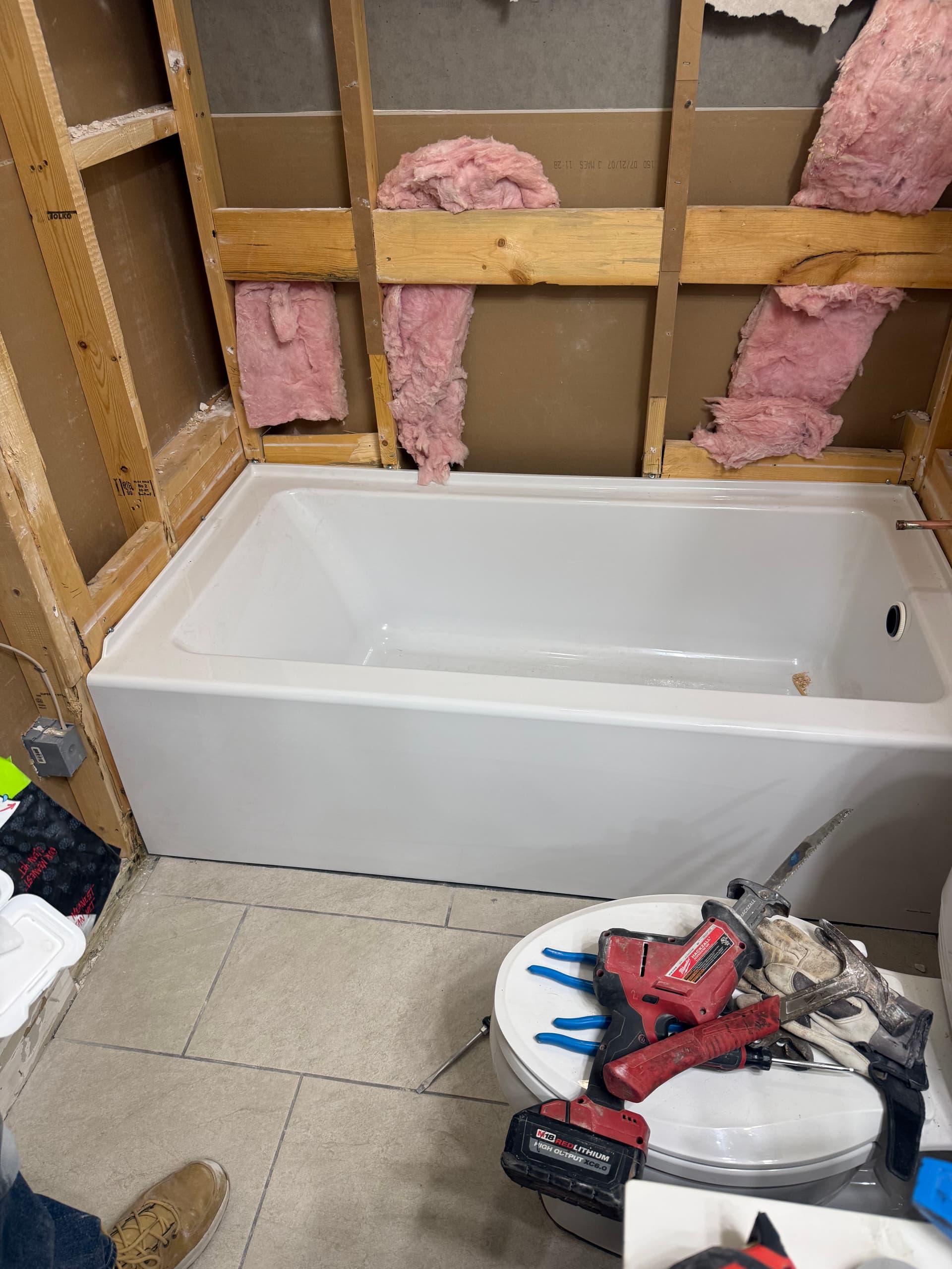 Gallery photos for Mesa Bathroom Remodel with New Tub and Custom Tile Surround: Image #2