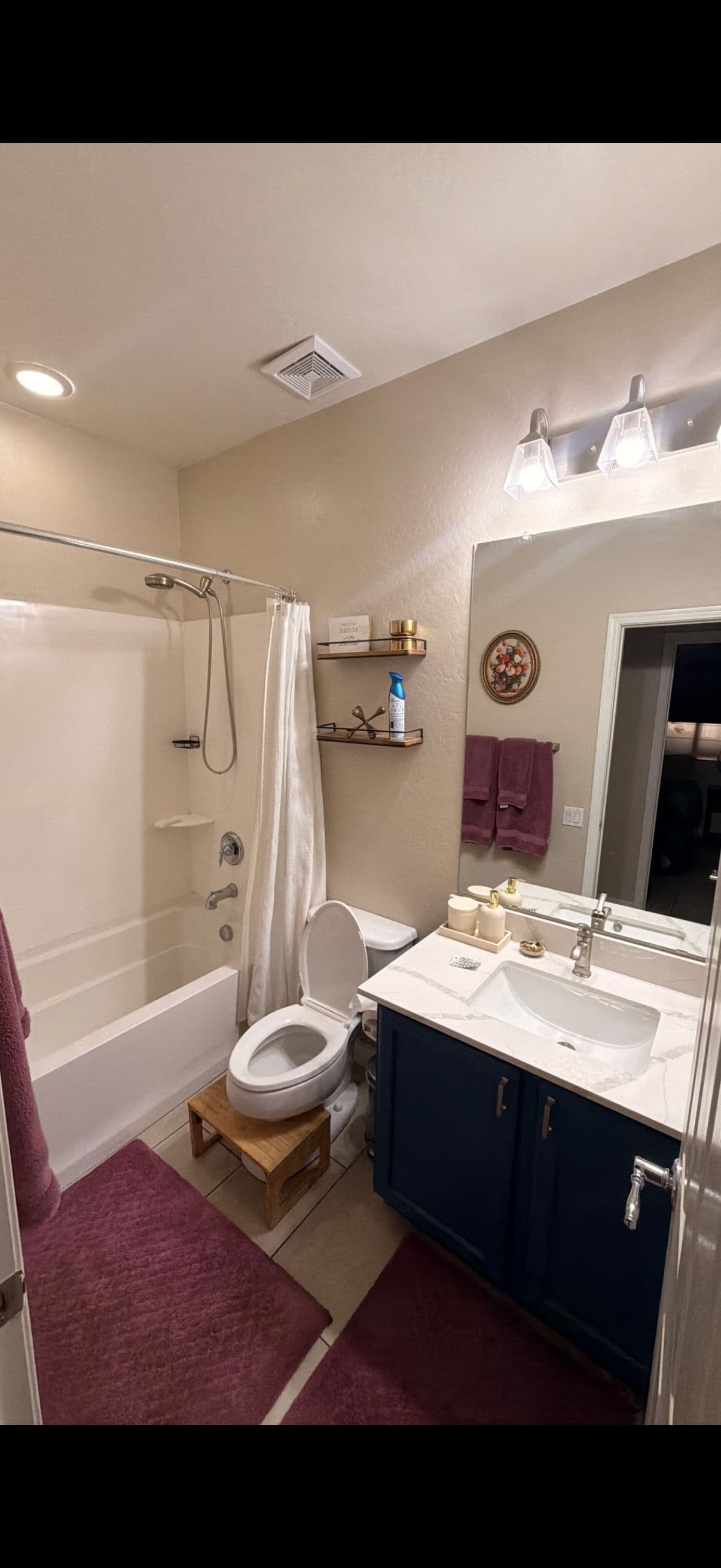 Gallery photos for Mesa Bathroom Remodel with New Tub and Custom Tile Surround: Image #4